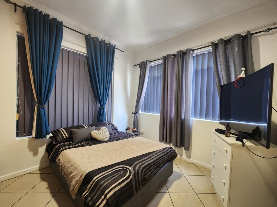 3 Bedroom Property for Sale in Levallia Western Cape